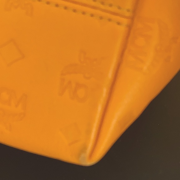 MCM Hobo Bag, Golden Mango - Picture 10 of 16